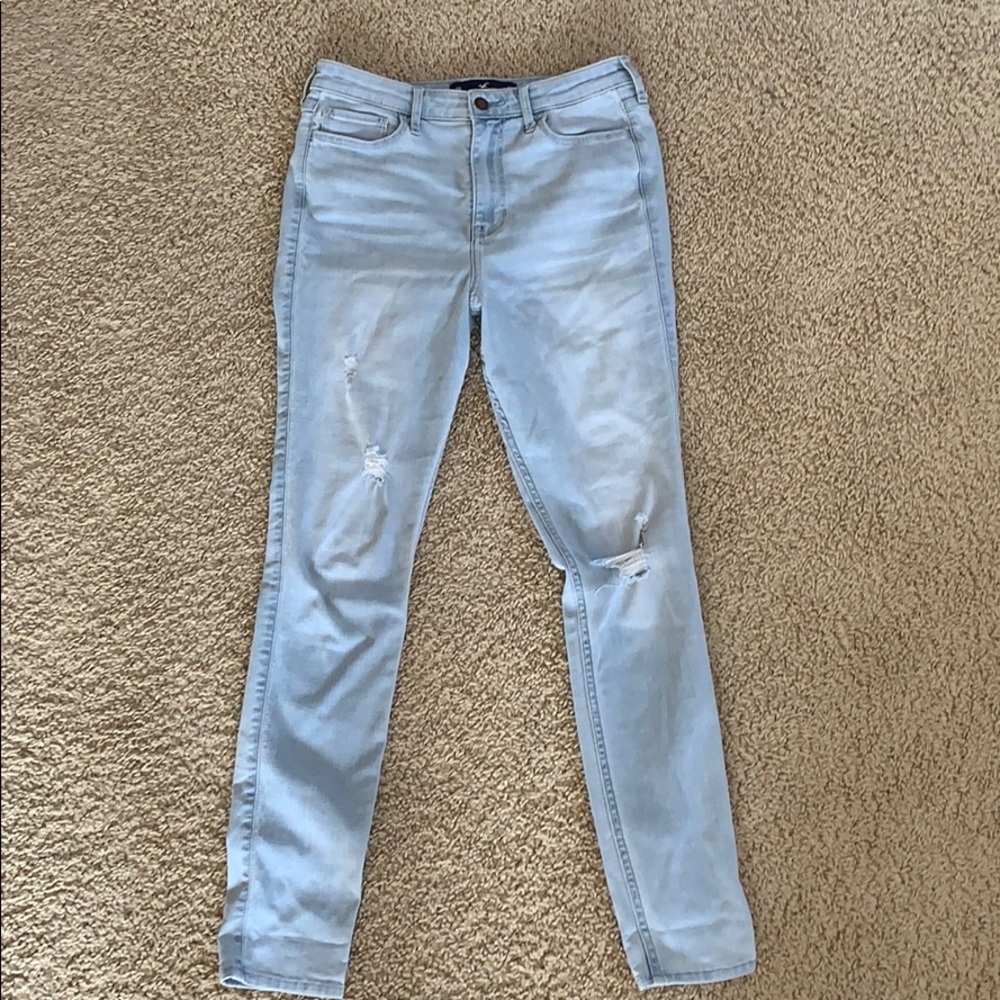 Light wash Hollister jeans
